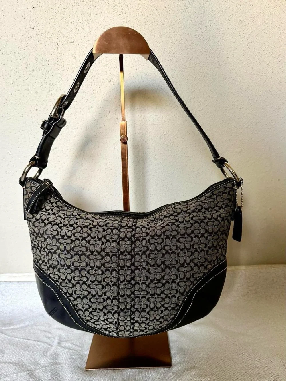 Y2K Coach Black Hobo Shoulder Handbag F10924
